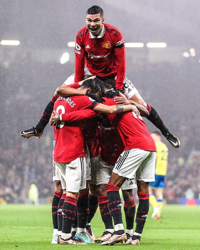 德甲联赛换人规则解析与战略应用对球队战术的影响