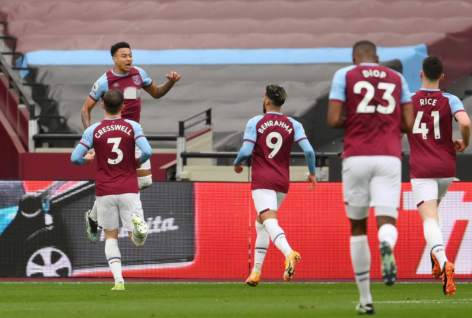 莱因克尔：若巴黎夺欧冠登贝莱可能获金球，拉菲等人也有机会.